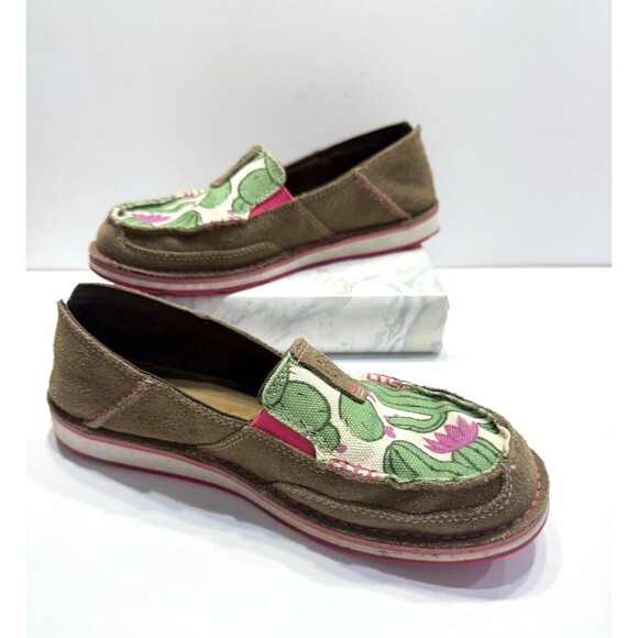 Ariat Shoes - Ariat Women’s Size US 8B Cowgirl Rugged West Cactus Print Cruiser Shoes Suede
